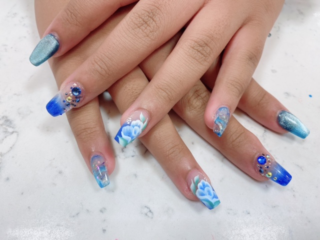 Nine One Nails | 13461 Yonge St, Richmond Hill, ON L4E 0L2, Canada | Phone: (905) 313-1088