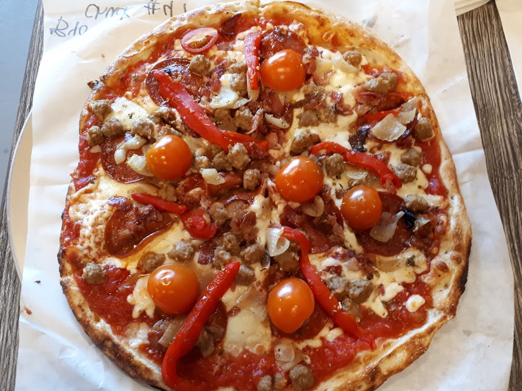 Vero Pizzeria | 152 Hector Gate, Dartmouth, NS B3B 0E6, Canada