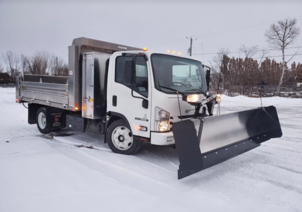 Déneigement Léonard | 1099 Rue Pierre-Dansereau, Boisbriand, QC J7G 3G2, Canada | Phone: (438) 393-4733