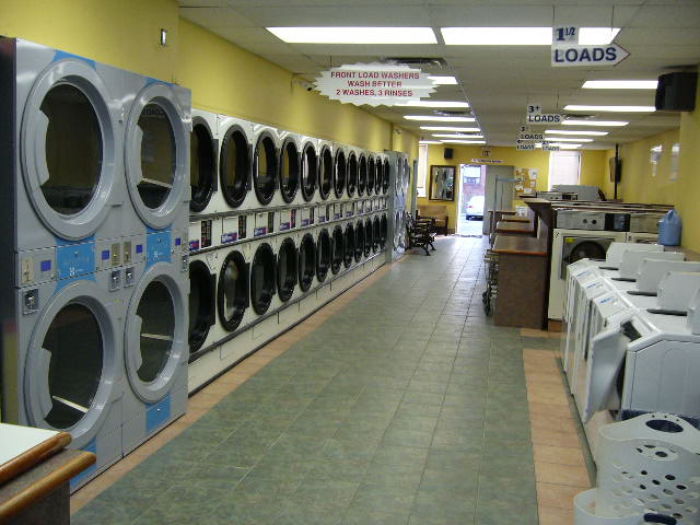 Choice Coin Laundry | 178 Vaughan Rd, York, ON M6C 2M3, Canada | Phone: (416) 654-0888