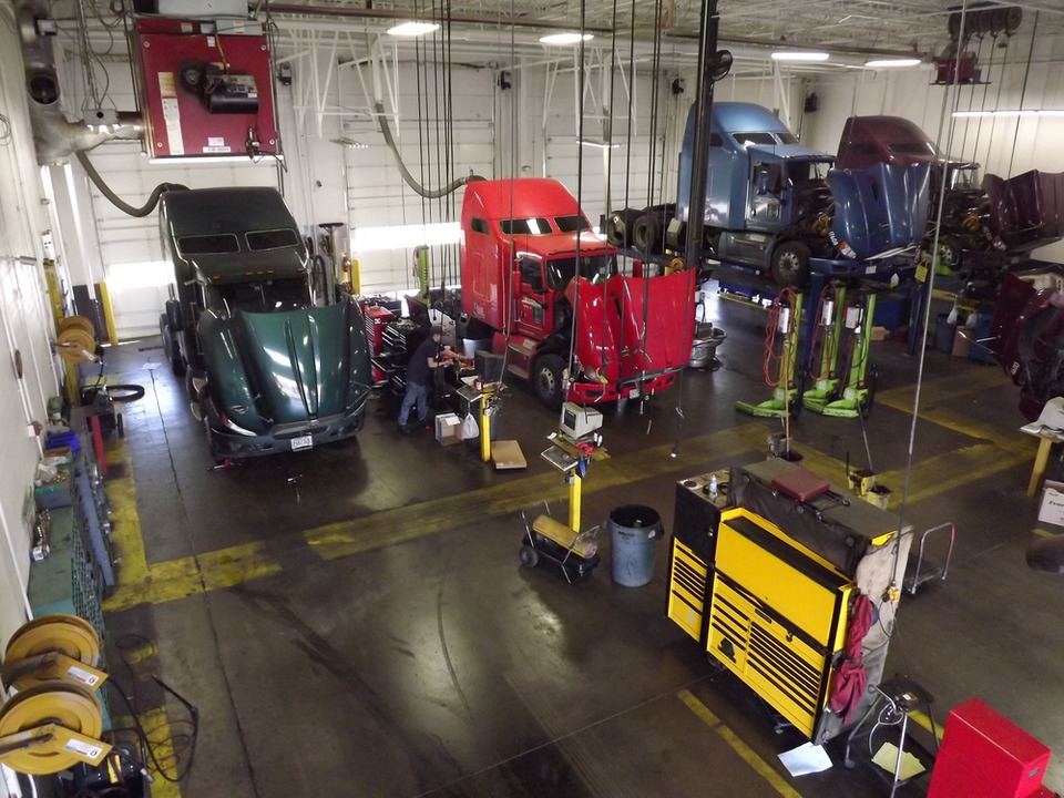 BLAIR TRUCK CLINIC | 220 Rutherford Rd S, Brampton, ON L6W 3J6, Canada | Phone: (416) 666-1895