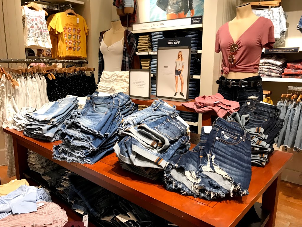 American Eagle Outfitters | 2271 Harvey Ave Suite 1065, Kelowna, BC V1Y 6H2, Canada | Phone: (250) 717-3555