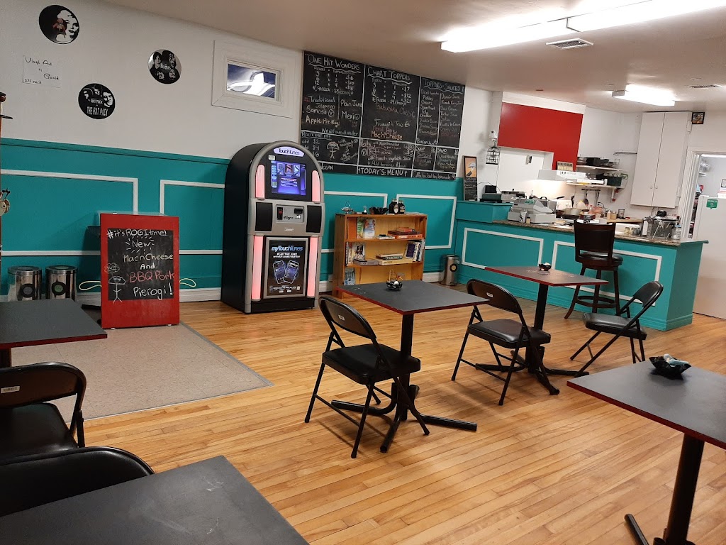 Rockin Rogi Diner | 101 Commercial St, Middleton, NS B0S 1P0, Canada | Phone: (902) 363-2332