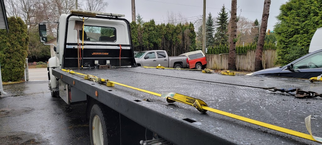 South Surrey Towing | 2025 156 St, Surrey, BC V4A 4T9, Canada | Phone: (604) 537-4122