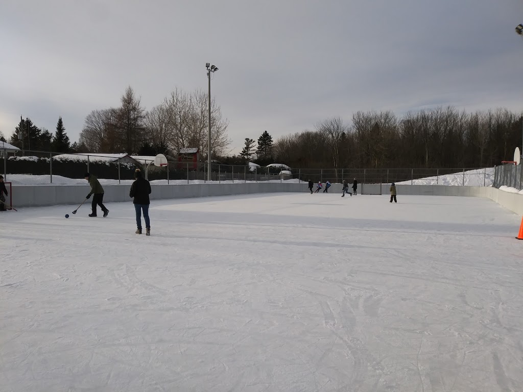 Parc Charlebel | 8265 Rue du Petit Saint Charles, Mirabel, QC J7N 2L4, Canada