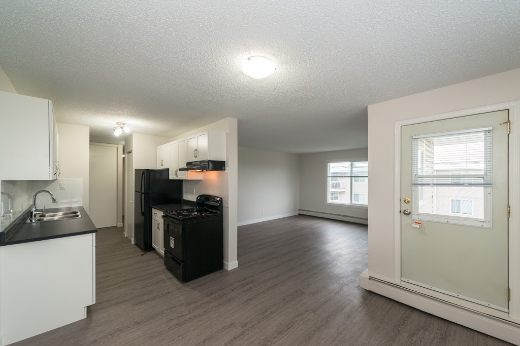 West Edmonton Court | 8905 184 St NW, Edmonton, AB T5T 1T8, Canada | Phone: (780) 414-0291