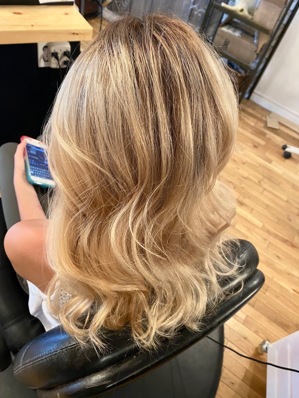 Salon 1er Reflet | 194 Rue LAnnonciation N, Rivière-Rouge, QC J0T 1T0, Canada | Phone: (819) 275-2447