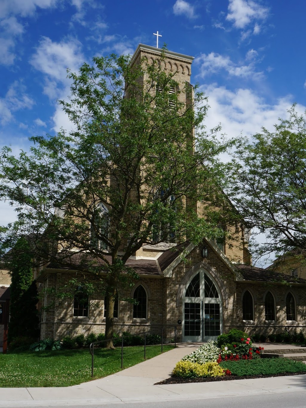 St. James Catholic Church | 22 Victoria St, Seaforth, ON N0K 1W0, Canada | Phone: (519) 345-2972