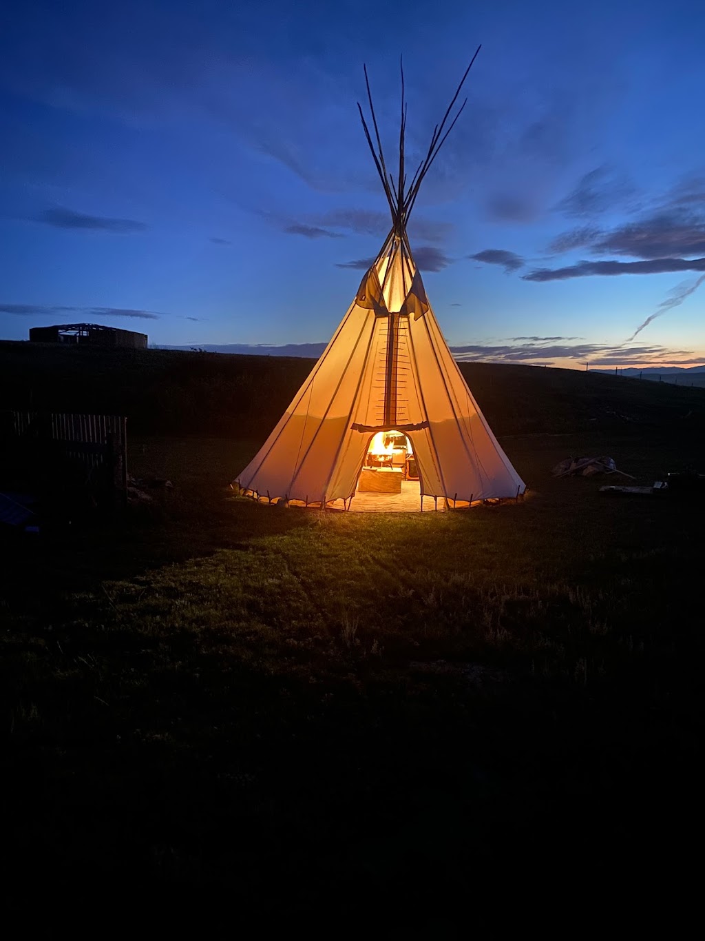 Pale Horse Tipi Camp | SE 1/4 Sec 32 twp7 rge27 w4m, Brocket, AB T0K 0H0, Canada | Phone: (403) 332-3840