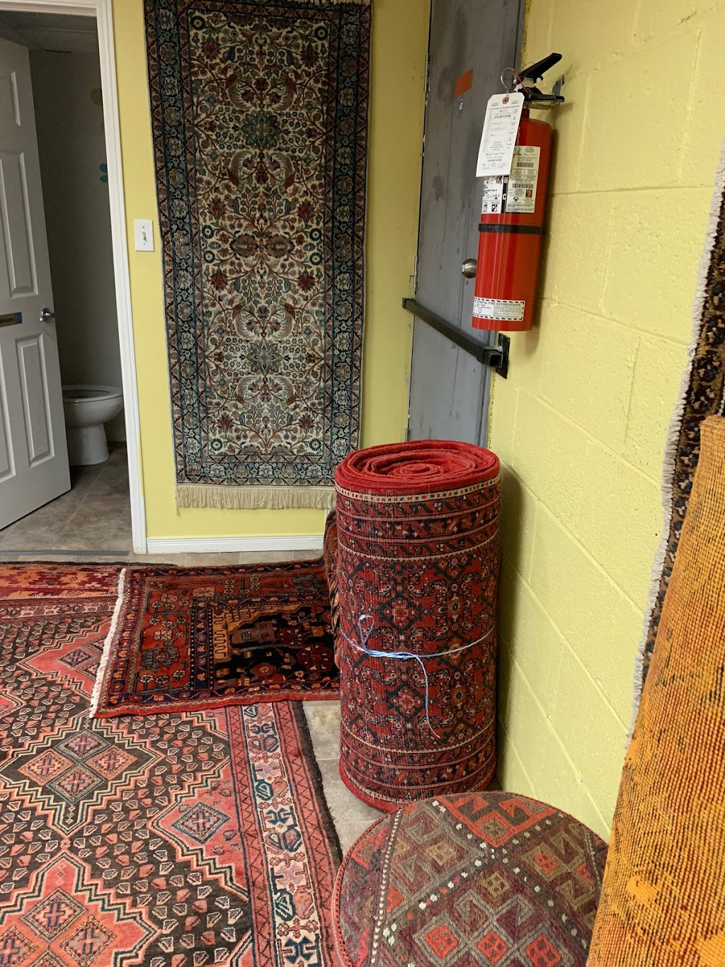 Persian Rugs Richmond Hill | 70 Newkirk Rd unit 4, Richmond Hill, ON L4C 3G3, Canada | Phone: (647) 874-8207