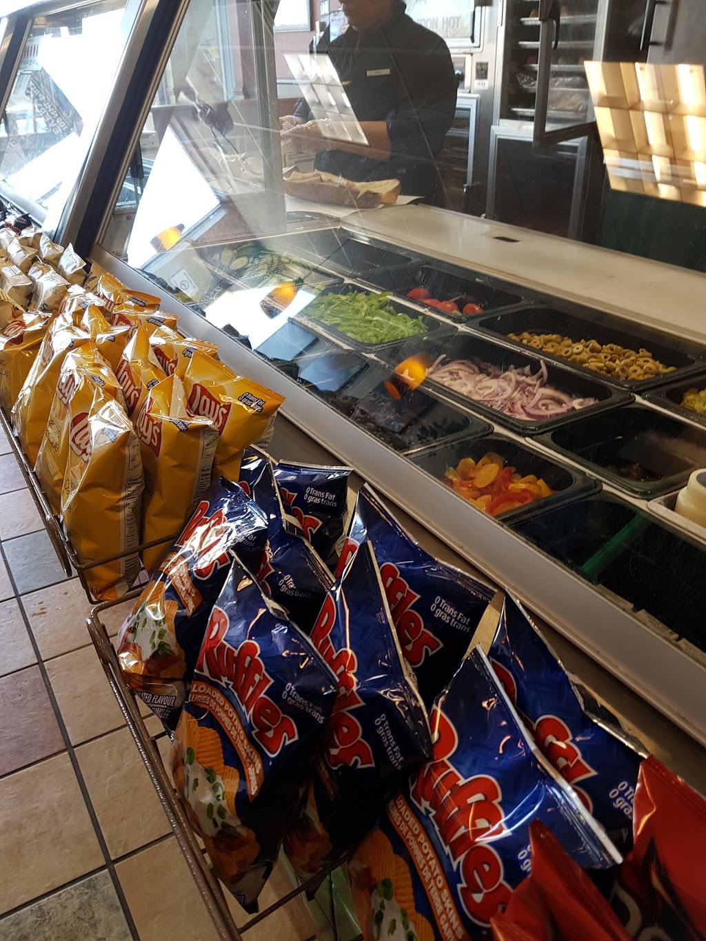 Subway | 350 A Queen St S Hilltop Plaza, Bolton, ON L7E 4Z8, Canada | Phone: (905) 951-7827