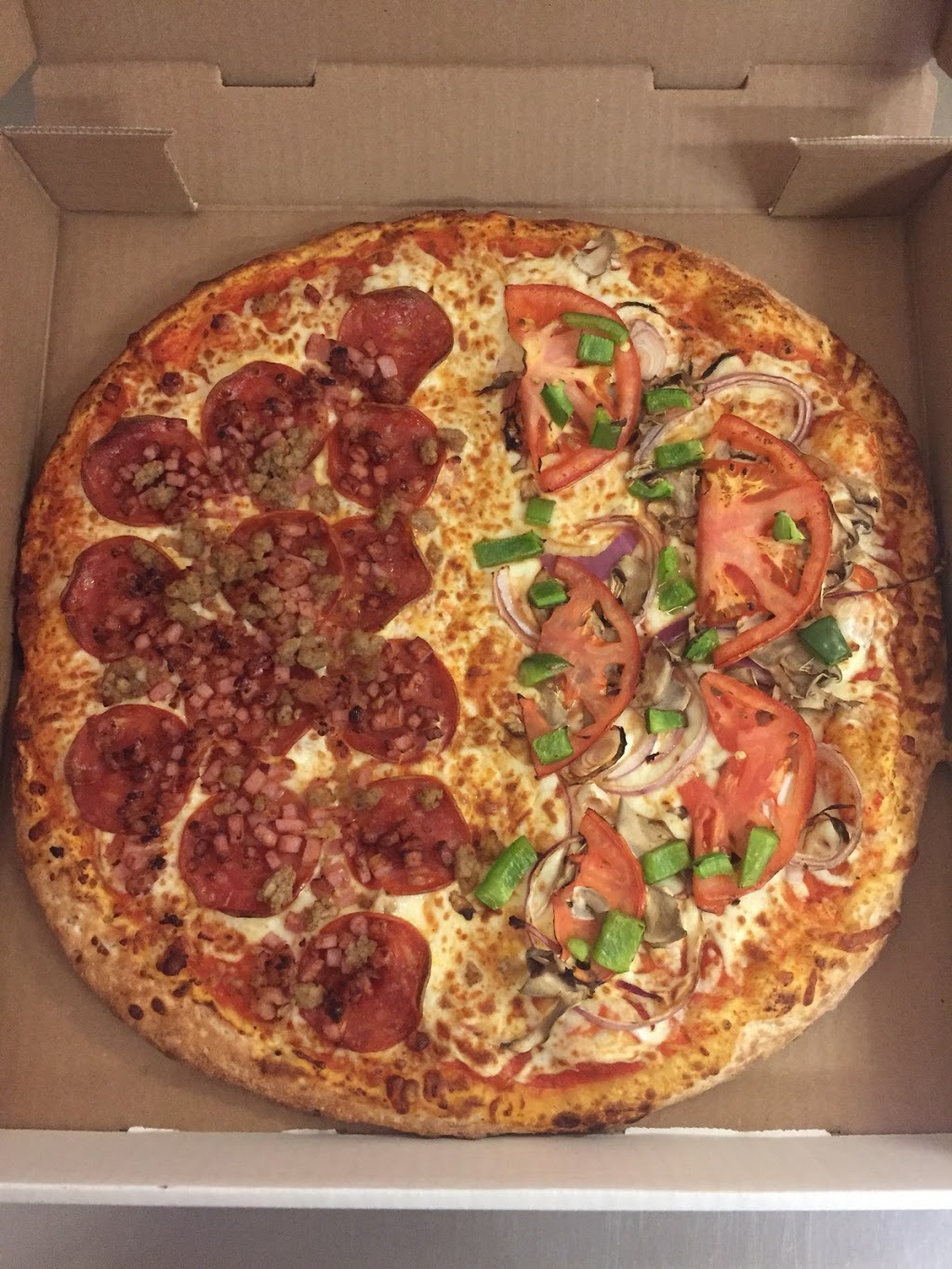 Pizza Mamma Mia | 140 Main St, Erin, ON N0B 1T0, Canada | Phone: (519) 833-7272