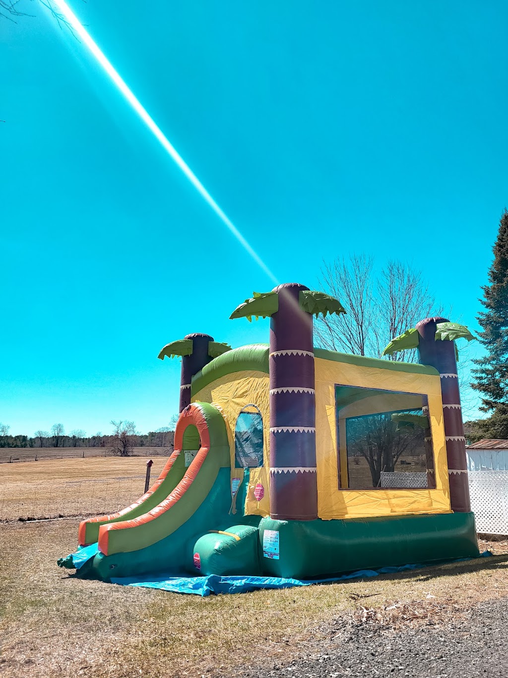 Always Bouncin Rentals | 642 Concession 8, Havelock, ON K0L 1Z0, Canada | Phone: (705) 772-7651