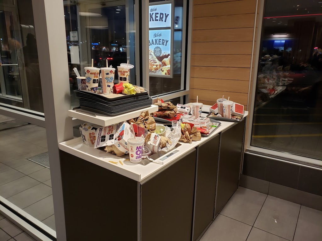 McDonalds | 3140 Rutherford Rd, Vaughan, ON L4K 5R3, Canada | Phone: (905) 832-0473