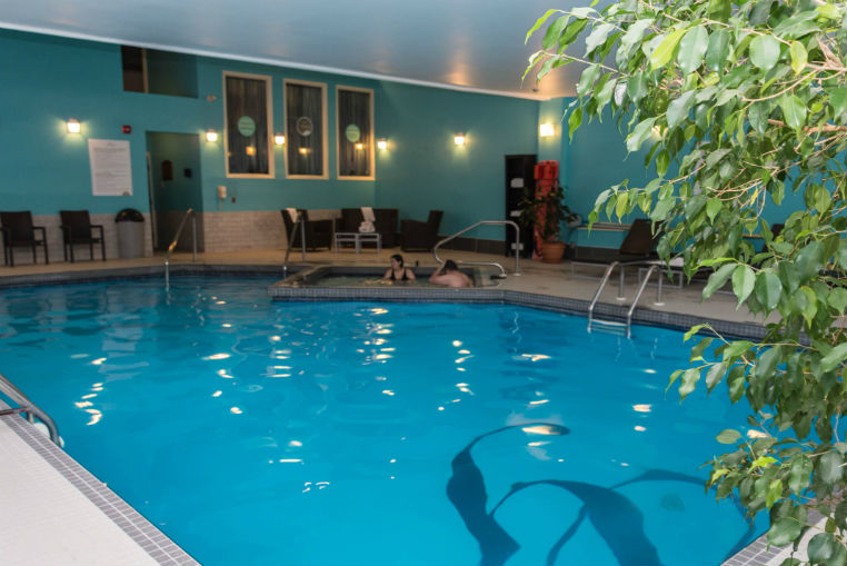 Hotel & Spa Mont Gabriel | 1699 Ch du Mont-Gabriel, Sainte-Adèle, QC J8B 1A5, Canada | Phone: (450) 229-3547