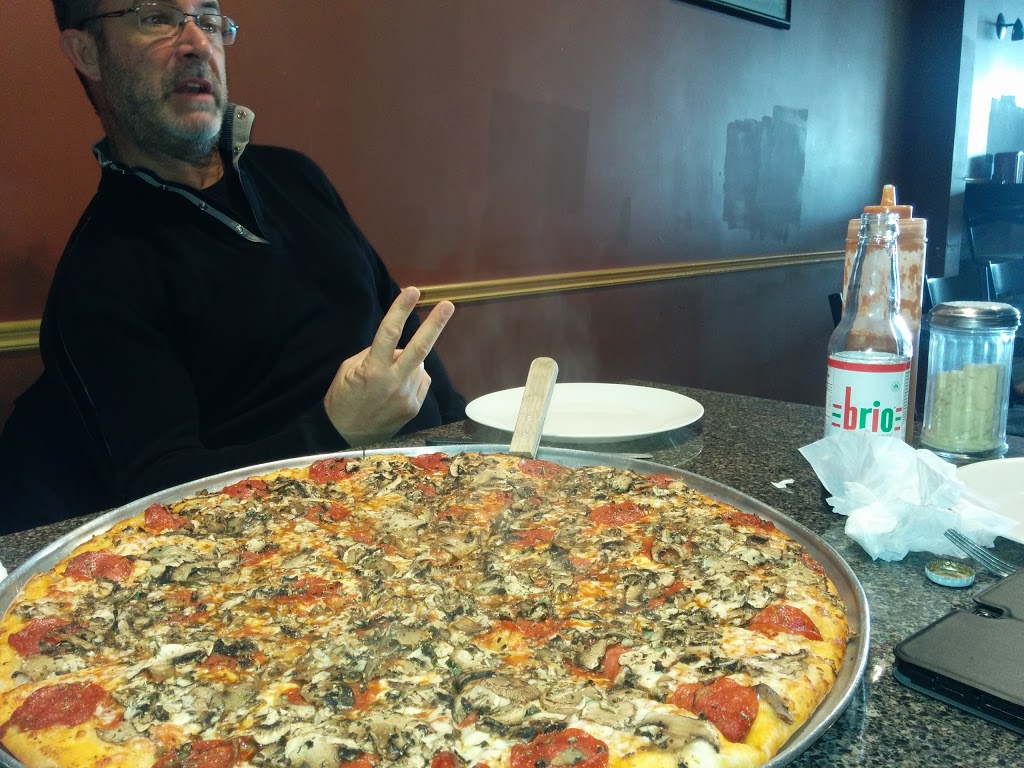 Ricos Pizzeria | 972 Hamilton Rd, London, ON N5W 1V6, Canada | Phone: (519) 455-9050