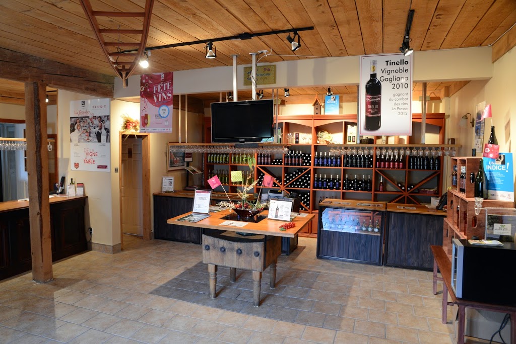 Vignoble Gagliano | 1046 Rue Bruce, Dunham, QC J0E 1M0, Canada | Phone: (450) 295-3503