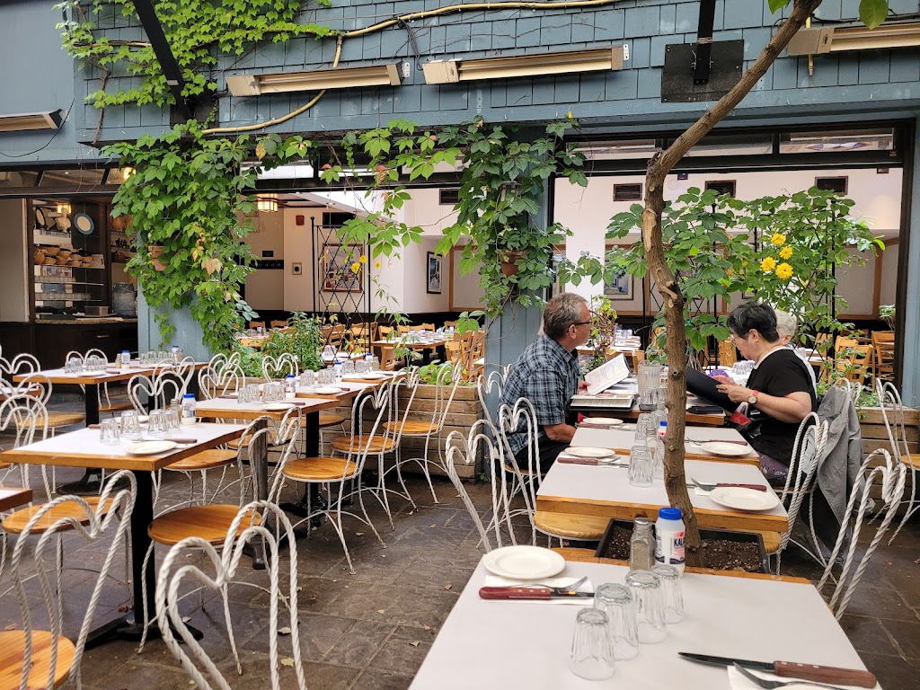 Le Jardin de Panos | 521 Av. Duluth E, Montréal, QC H2L 1A8, Canada | Phone: (514) 521-4206