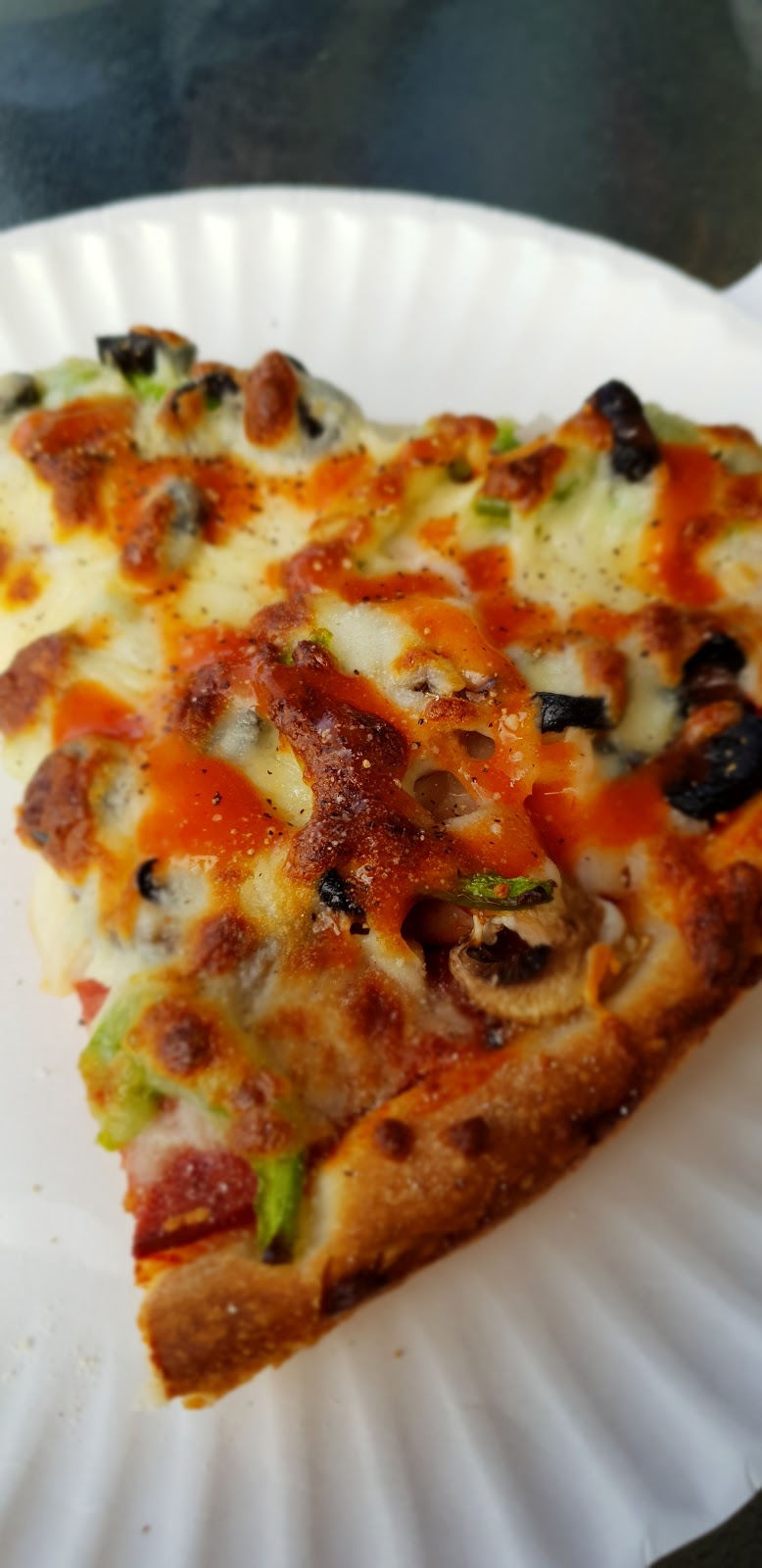 Hot House Pizza | 2865 Foul Bay Rd, Victoria, BC V8R 5C5, Canada | Phone: (250) 598-7575