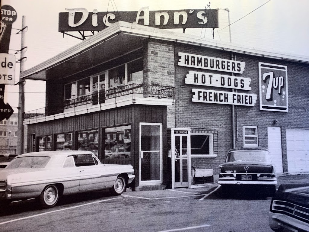 Dic Anns Hamburgers | 6110 Bd Louis-H. La Fontaine, Anjou, QC H1M 1S8, Canada | Phone: (514) 356-0853