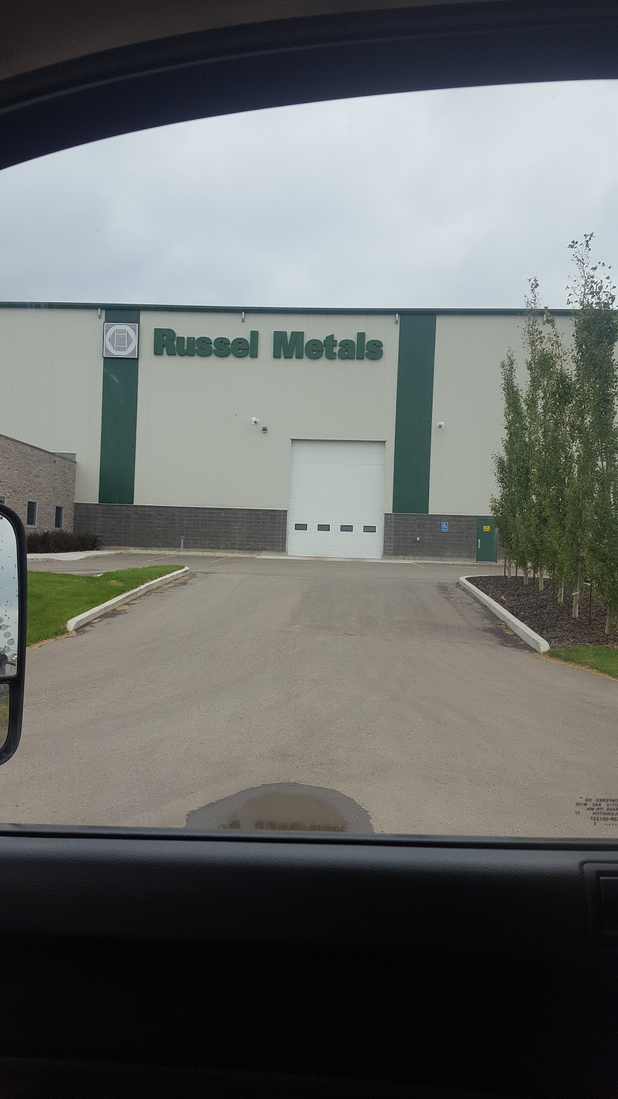 Russel Metals | 3855 13 St, Edmonton, AB T6W 1A7, Canada | Phone: (800) 272-5616