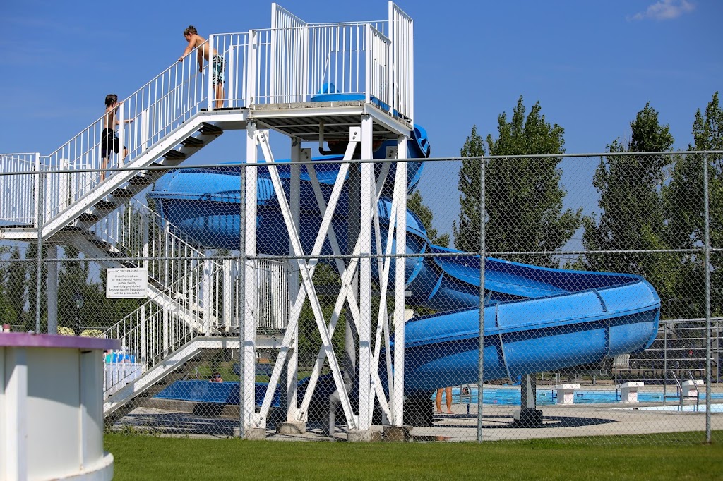 Hanna Swimming Pool and Waterslide | 501 3 St W, Hanna, AB T0J 1P0, Canada | Phone: (403) 854-3983