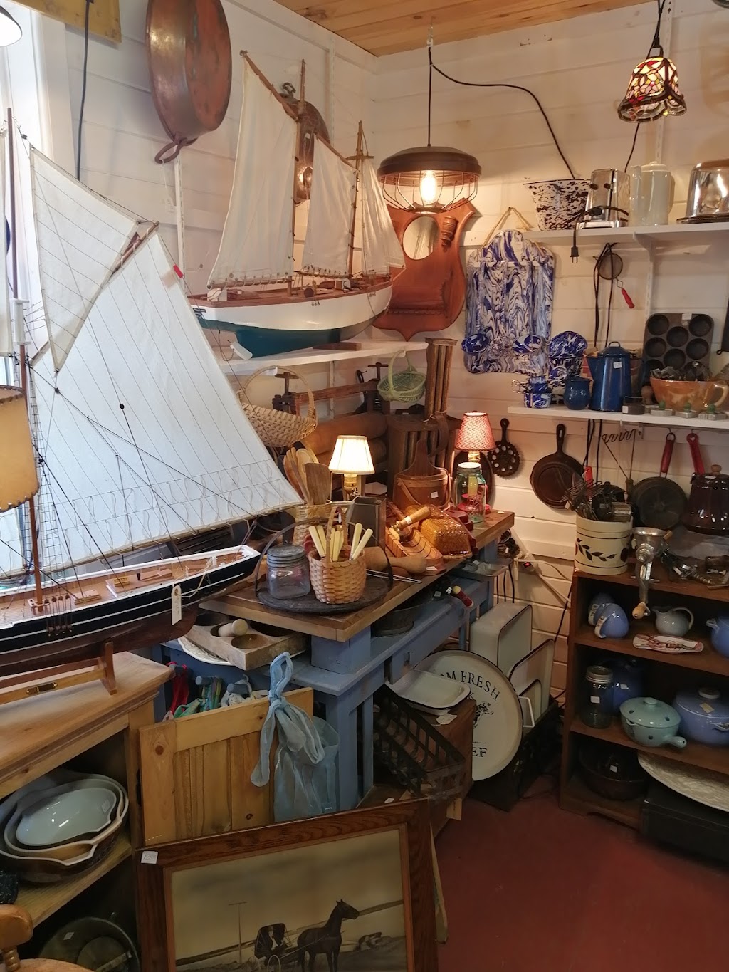 Robin’s Nest Antiques | 15358 Trans-Canada Hwy, New Haven, PE C0A 1H3, Canada | Phone: (902) 675-3541