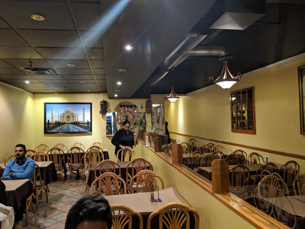 Bombay Bhel Restaurant | 2525 Hampshire Gate, Oakville, ON L6H 6C8, Canada | Phone: (905) 829-1040