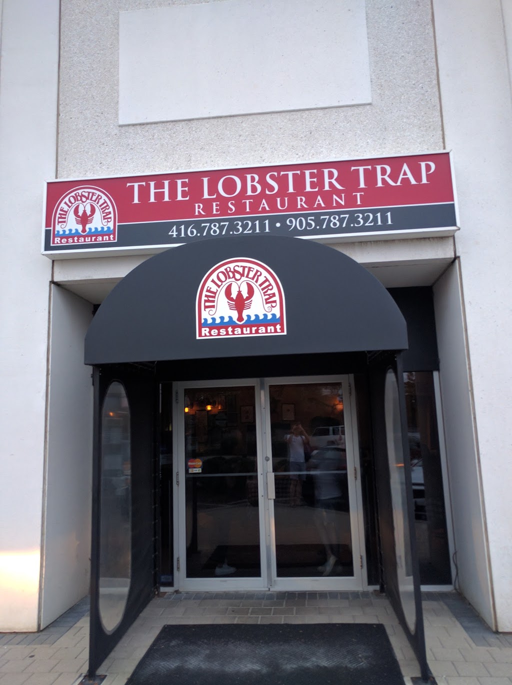 The Lobster Trap Restaurant | 8099 Weston Rd, Woodbridge, ON L4L 0C1, Canada | Phone: (416) 787-3211