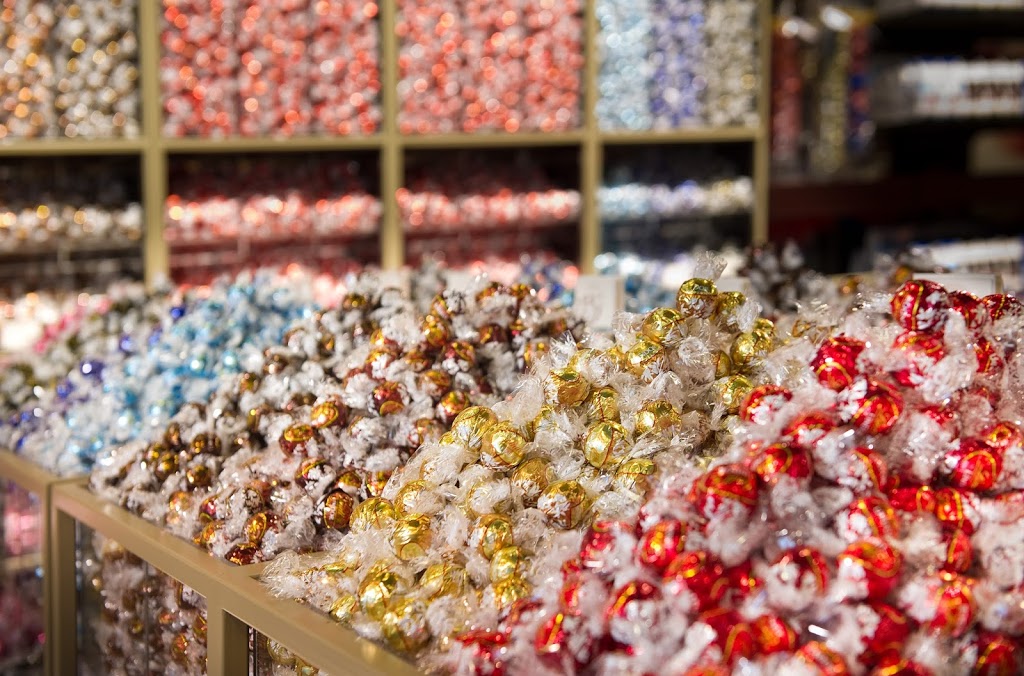 Lindt Chocolate Shop | 33 Heritage Meadows Way SE Unit #614, Calgary, AB T2H 3B8, Canada | Phone: (403) 640-1269