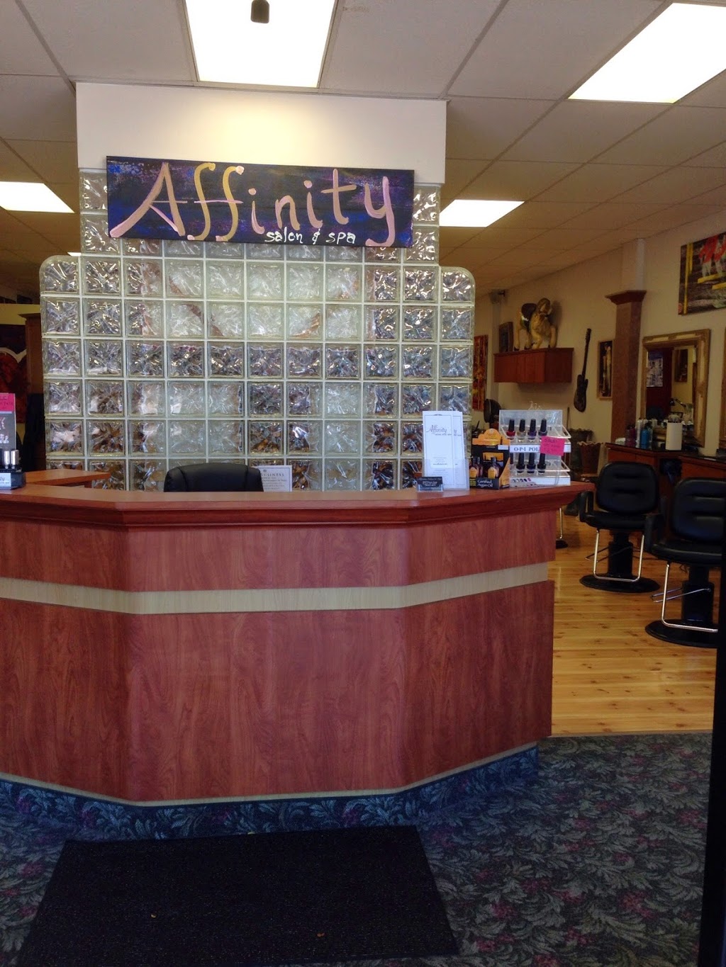 Affinity Salon & Spa | 3060 Delaware Ave, Kenmore, NY 14217, USA | Phone: (716) 873-5873