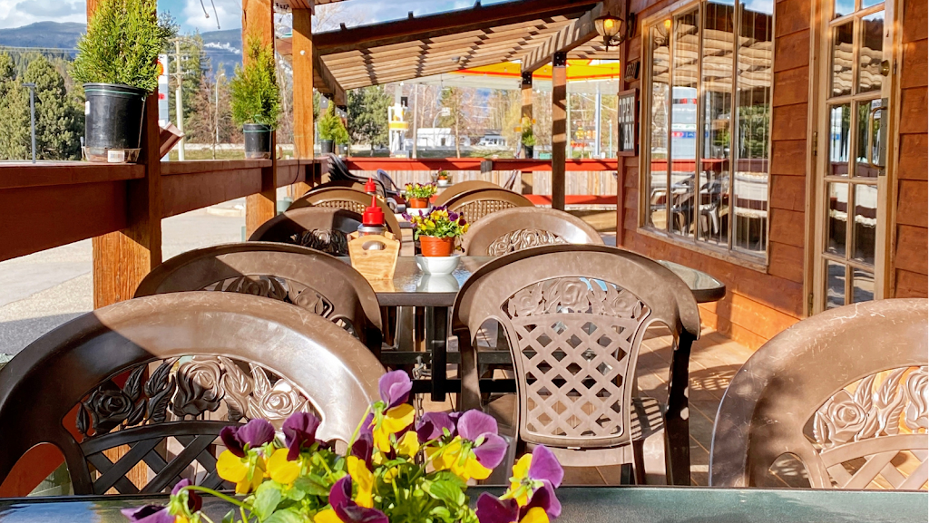 G&G Kitchen and Tap | 1221 Eagle Pass Way, Sicamous, BC V0E 2V0, Canada | Phone: (250) 836-2713