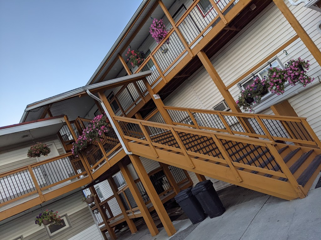 Almo Court Motel | 316 2 St S, Cranbrook, BC V1C 1Z3, Canada | Phone: (250) 426-2915