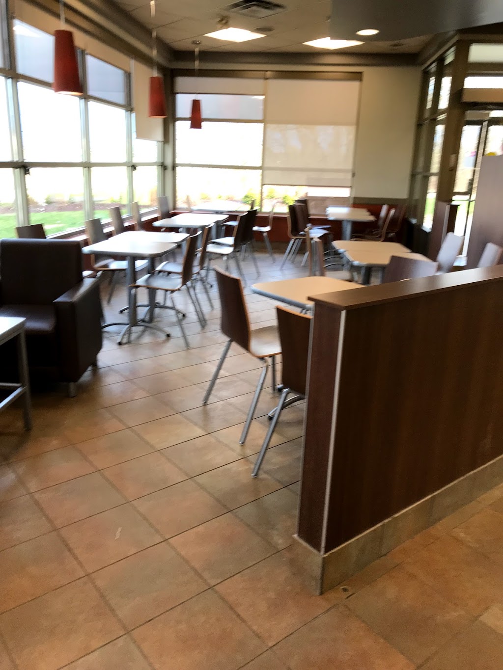 Tim Hortons | 85 Mt Hope St, Lindsay, ON K9V 5J1, Canada | Phone: (705) 878-8467