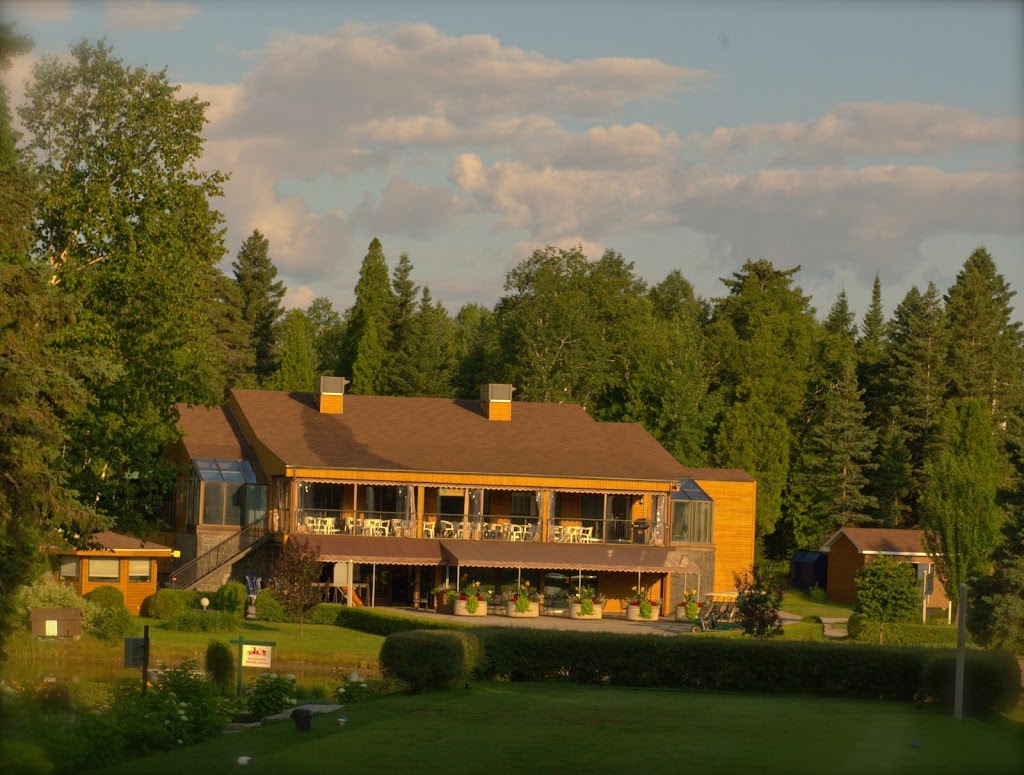 Golf Lac-Saint-Jean | 15 Chem. du Golf, Saint-Gédéon, QC G0W 2P0, Canada | Phone: (418) 345-8877