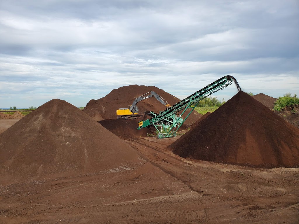 Topsoil Yves Malboeuf Custom Works | 619 Concession 7, Alfred, ON K0B 1A0, Canada | Phone: (613) 223-1830