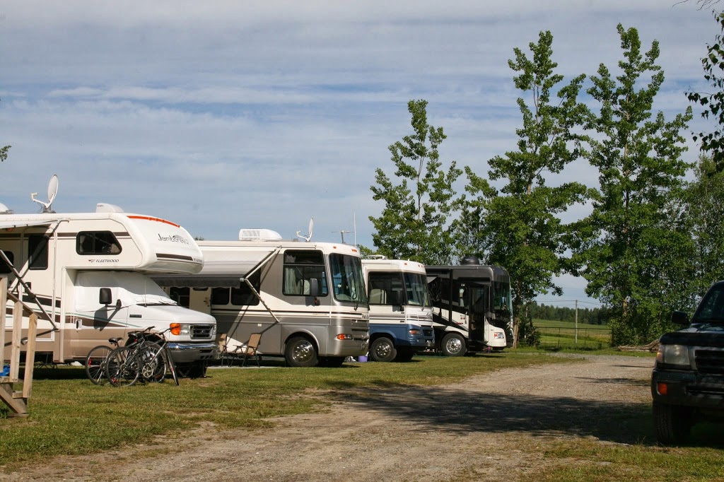 Domaine Camping Belval | 173 Rang Longue-Pointe, Saint-Malachie, QC G0R 3N0, Canada | Phone: (581) 700-5759