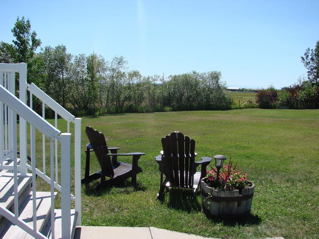 Prairie Rose Cottage | #75, First St W, Orton, AB T0L 0Z0, Canada | Phone: (403) 393-5175