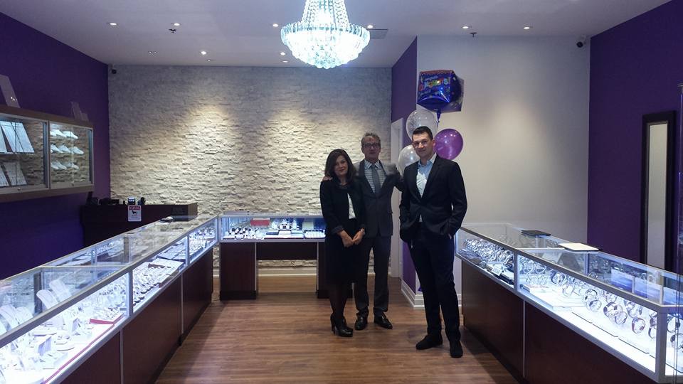 Adere Jewellers | Cloverdale Mall, 250 The East Mall, Etobicoke, ON M9B 3Y8, Canada | Phone: (416) 239-3316