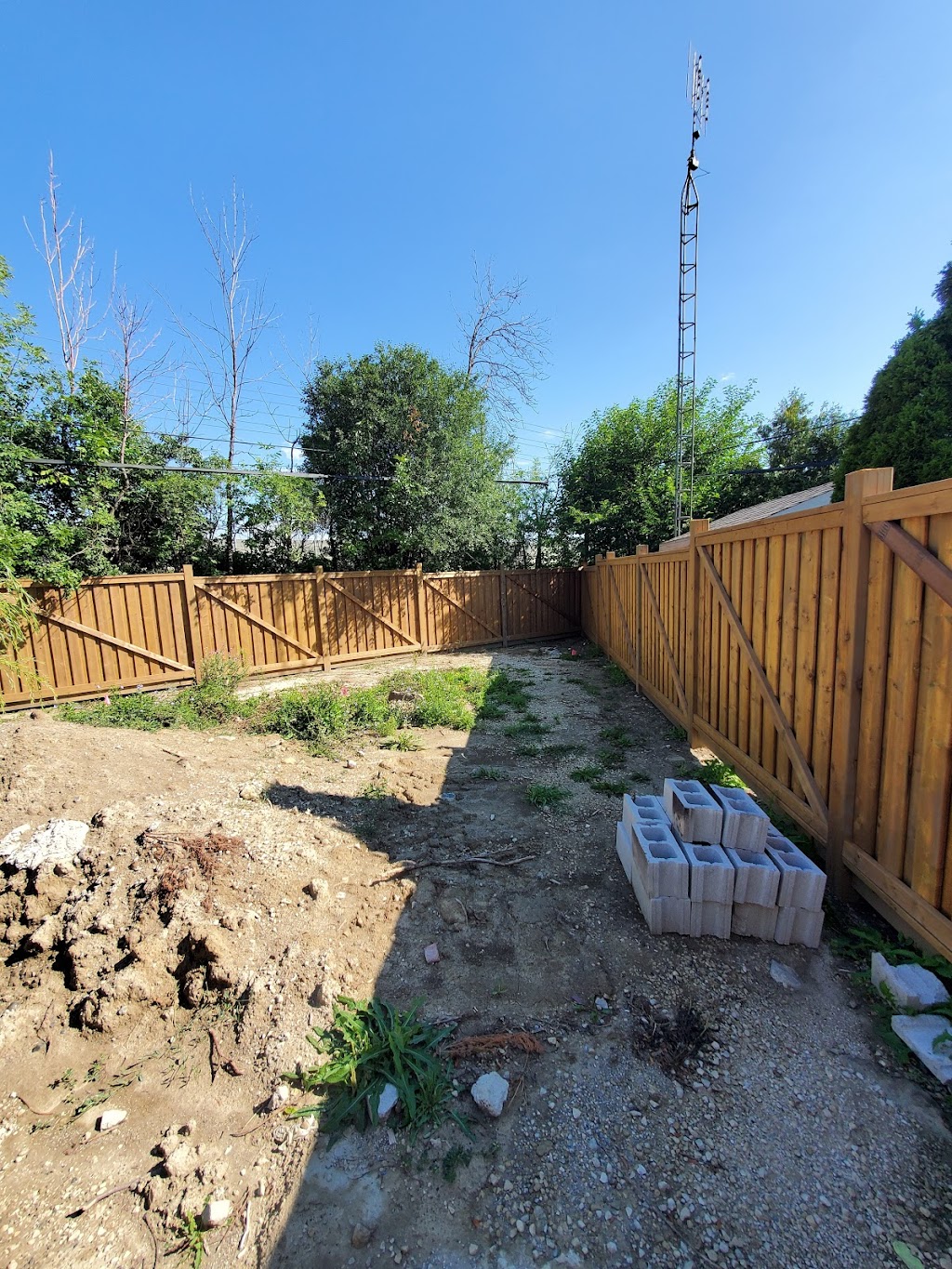 Maximum Landscaping Services | 44 Wellesworth Dr, Etobicoke, ON M9C 4E8, Canada | Phone: (647) 719-3951