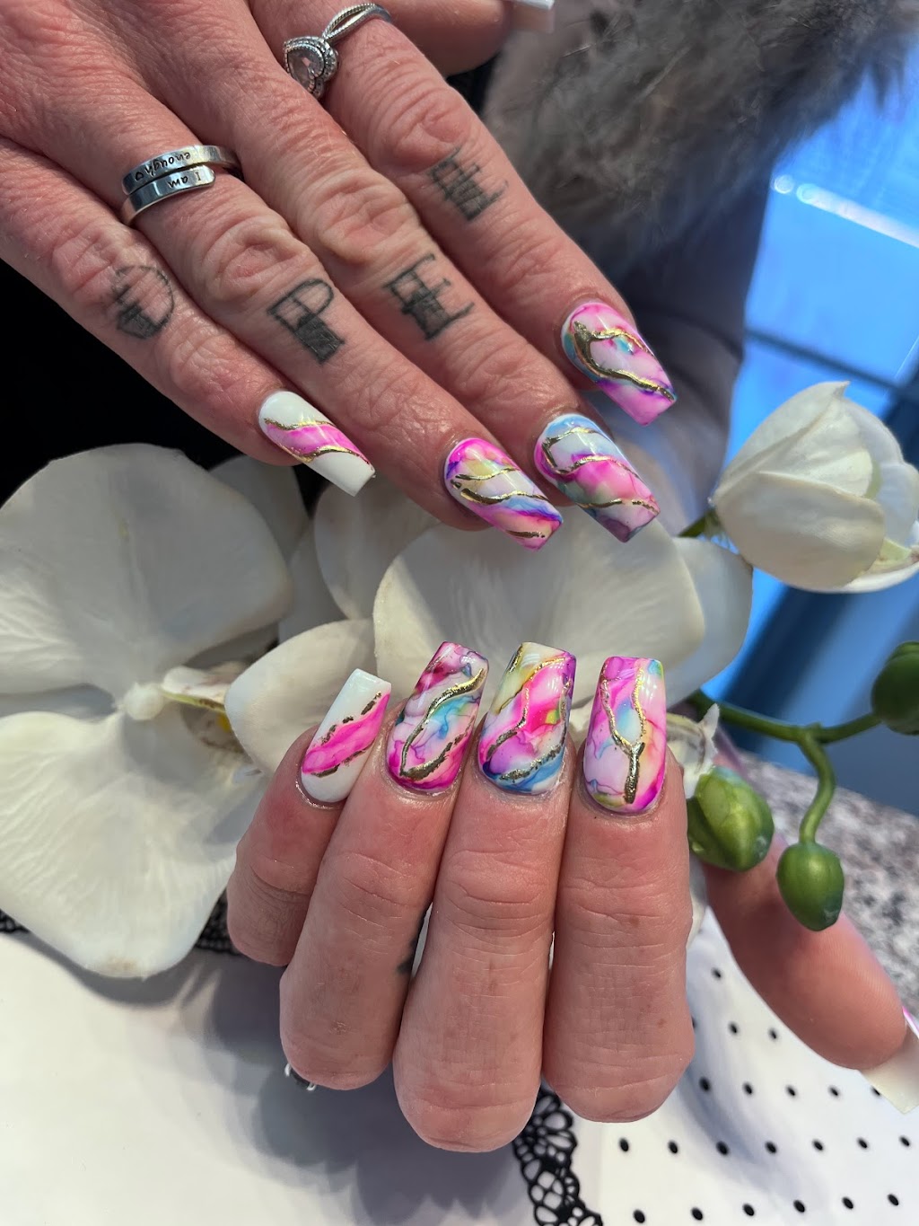 Delightful Nails | 796 Concession St, Hamilton, ON L8V 1C9, Canada | Phone: (905) 387-1375