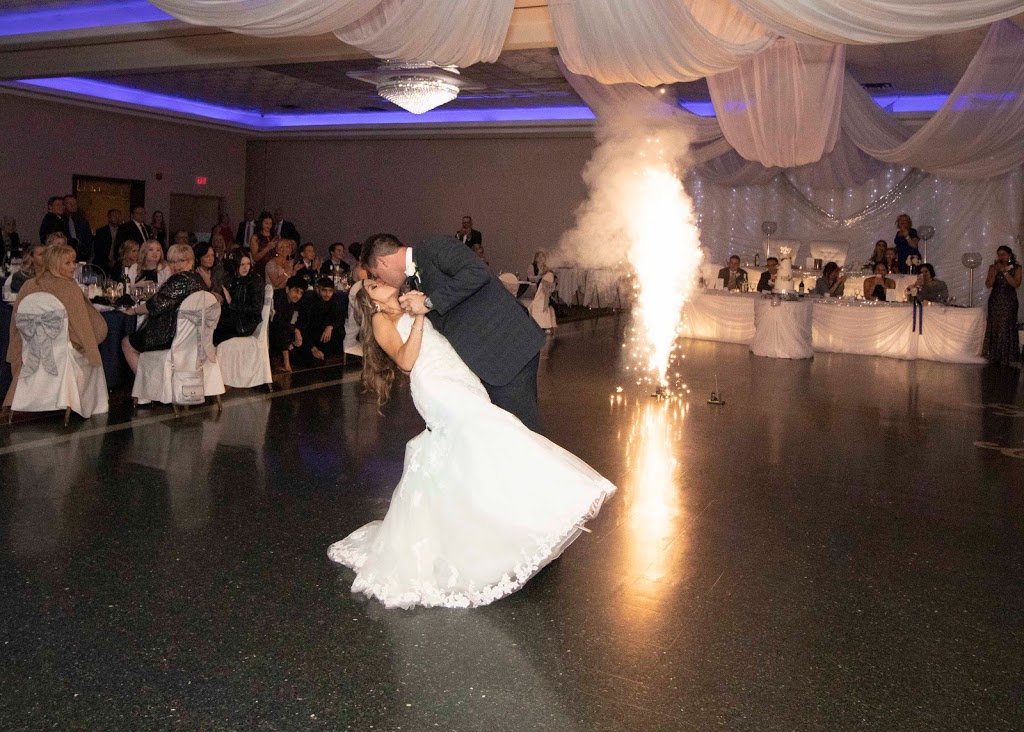 Canadian Wedding Photography | 35 Humheller Rd, Etobicoke, ON M9W 5K2, Canada | Phone: (647) 224-4959