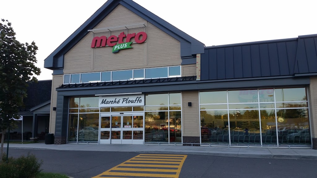 Metro Plus Plouffe Bromont | 89c Boulevard de Bromont, Bromont, QC J2L 2K5, Canada | Phone: (450) 534-5373