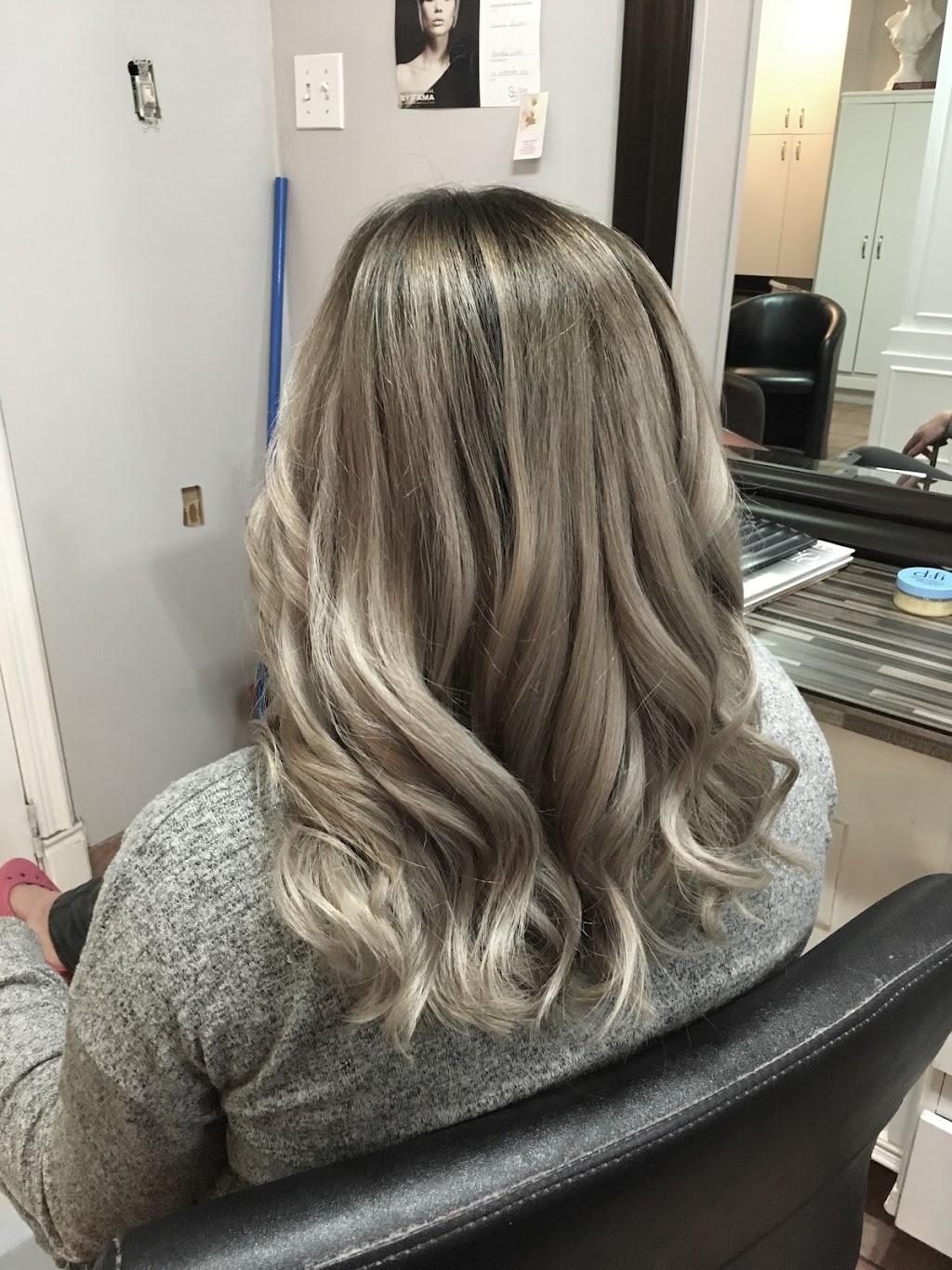 Coiffure et Esthétique Fantasya | 9 Rue des Roses, Métabetchouan-Lac-à-la-Croix, QC G8G 1R4, Canada | Phone: (418) 349-8677