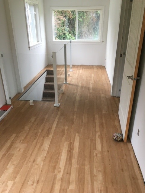 Custom Flooring Centres | 7345 Duncan St, Powell River, BC V8A 1W6, Canada | Phone: (604) 485-7555