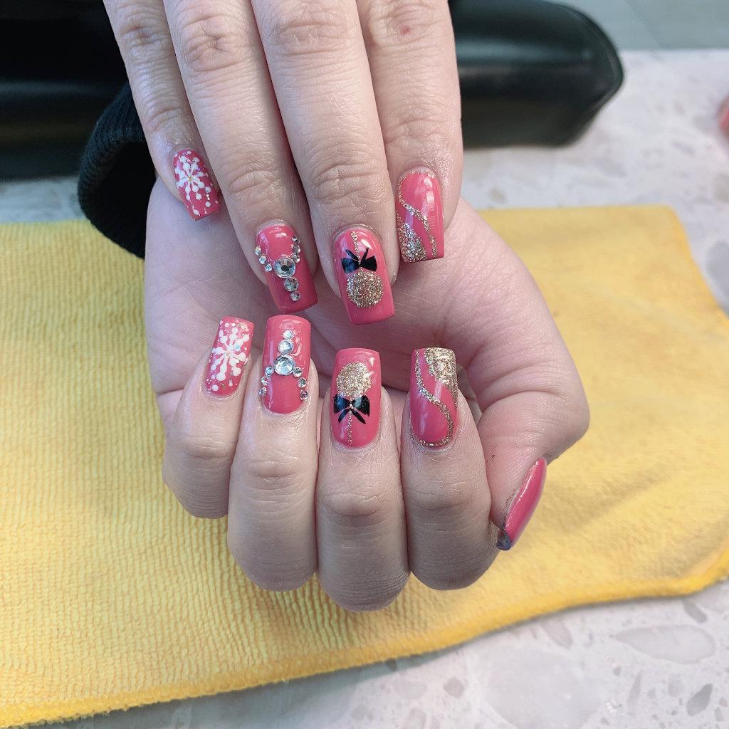 Family Nails and Spa | 174 Hamilton Regional Rd 8, Stoney Creek, ON L8G 1C3, Canada | Phone: (905) 930-7977