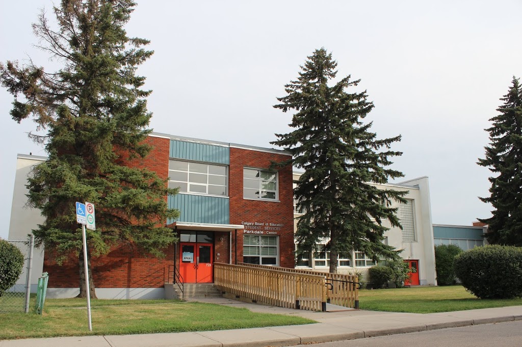 Westmount Charter Elementary School | 728 32 St NW, Calgary, AB T2N 2V9, Canada | Phone: (403) 217-0426