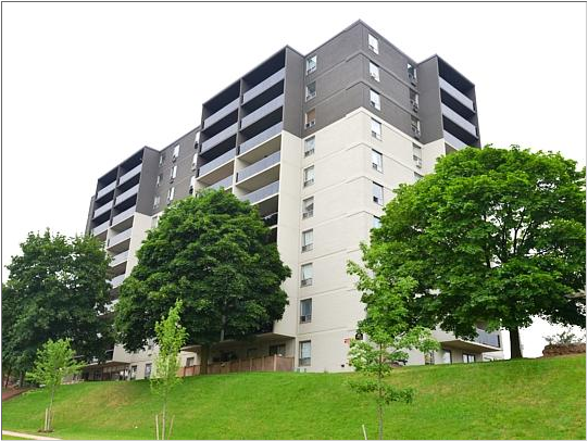 297 Queens Ave Apartments | 297 Queens Ave, Oakville, ON L6H 2B4, Canada | Phone: (905) 842-8338