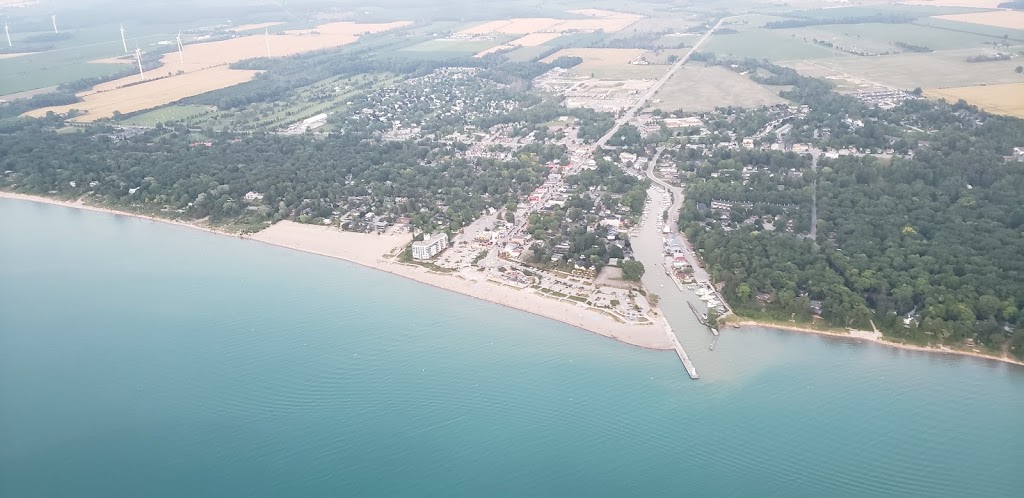 Great Lakes Helicopter Tours - Grand Bend | 71155 Bluewater Hwy, Grand Bend, ON N0M 1T0, Canada