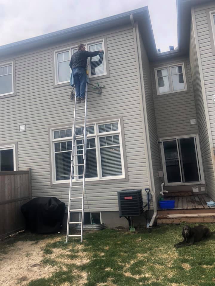 CP window cleaning | 258 Megan Dr, Carleton Place, ON K7C 0C4, Canada | Phone: (613) 795-5232